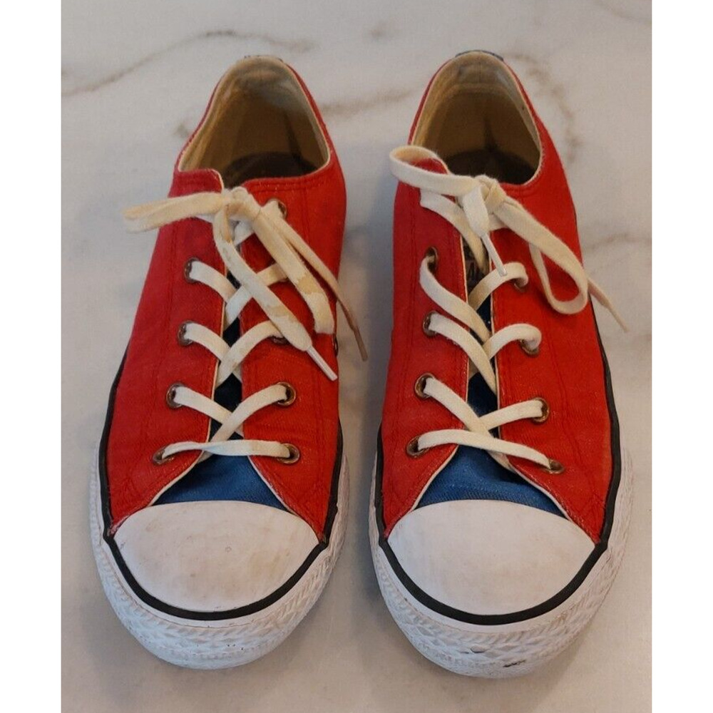 Converse All Star Sneakers - Low Top - Red & White‎ - Size 4 Junior - EUC